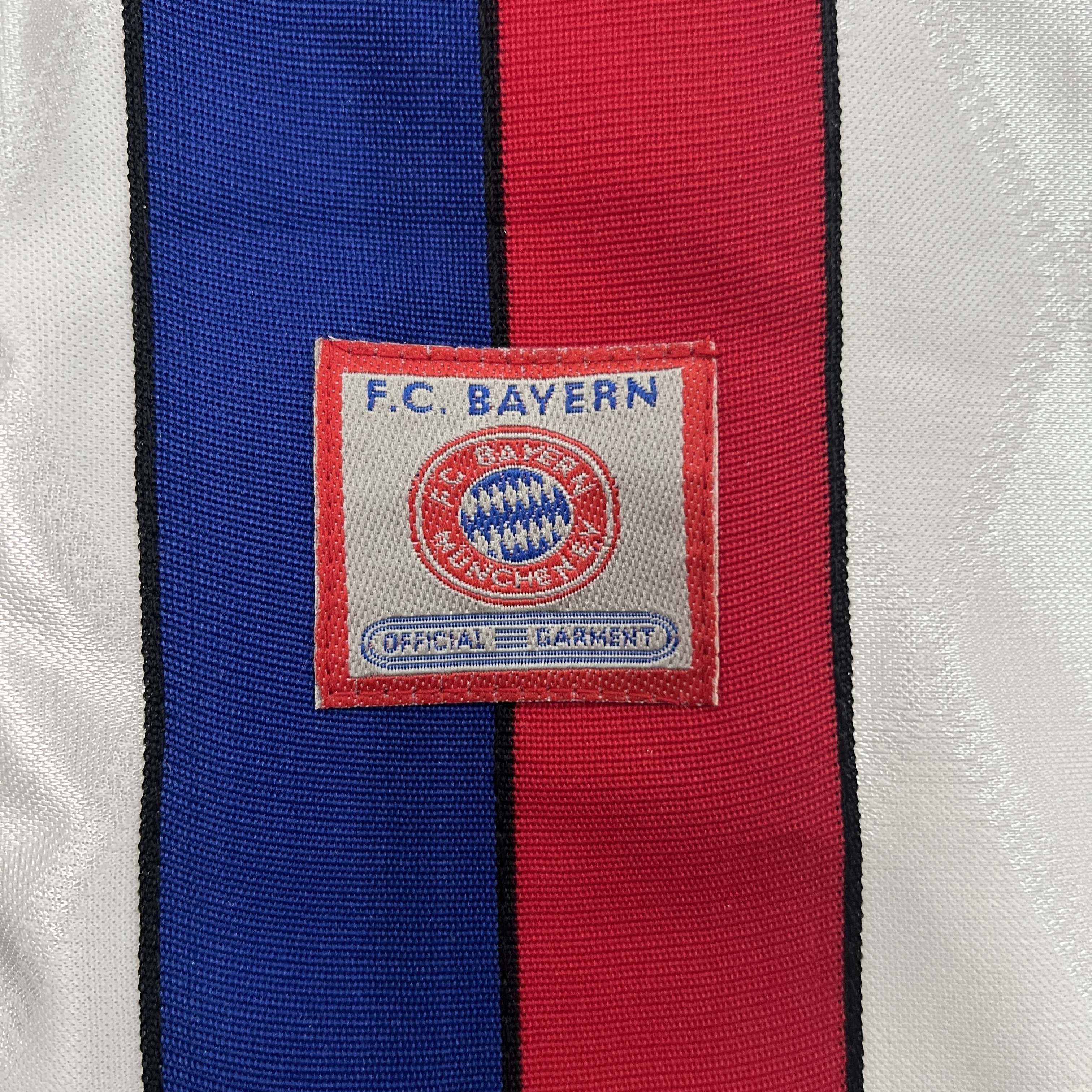 Retro Bayern Munich 1996/1998 Away Football Shirt Thai Quality