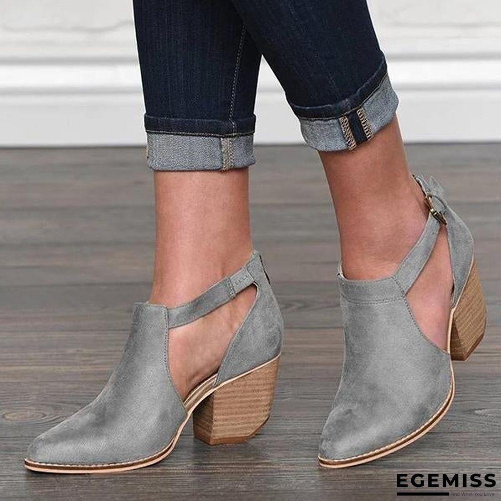 Buckle Cut Out Chunky Heel Zipper Boots | EGEMISS