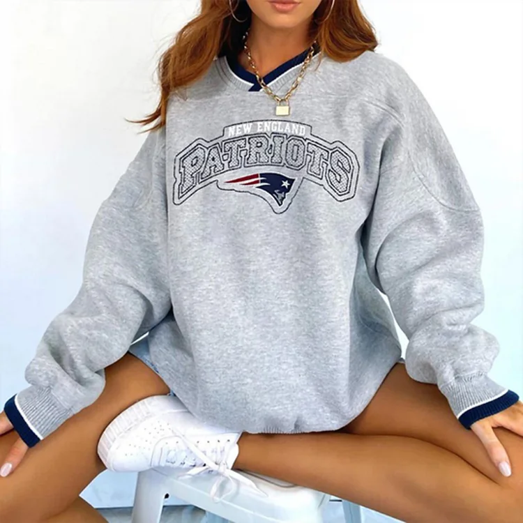 New England Patriots Women's Long Sleeve V-neck Pullover Sweatshirt