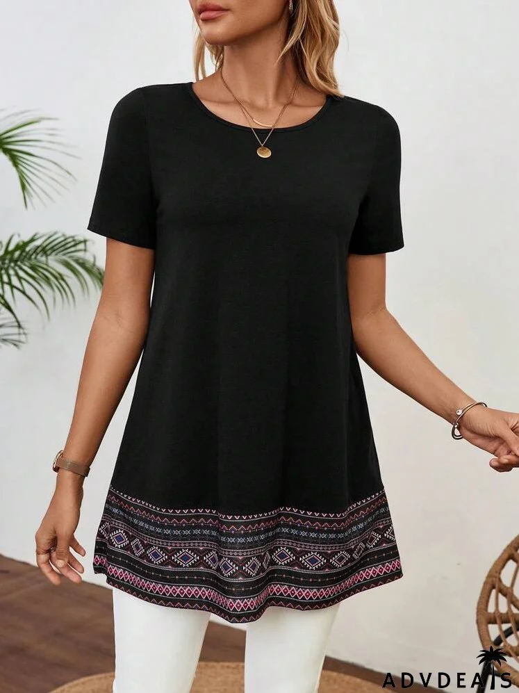 Geo Print Round Neck Tee For Summer