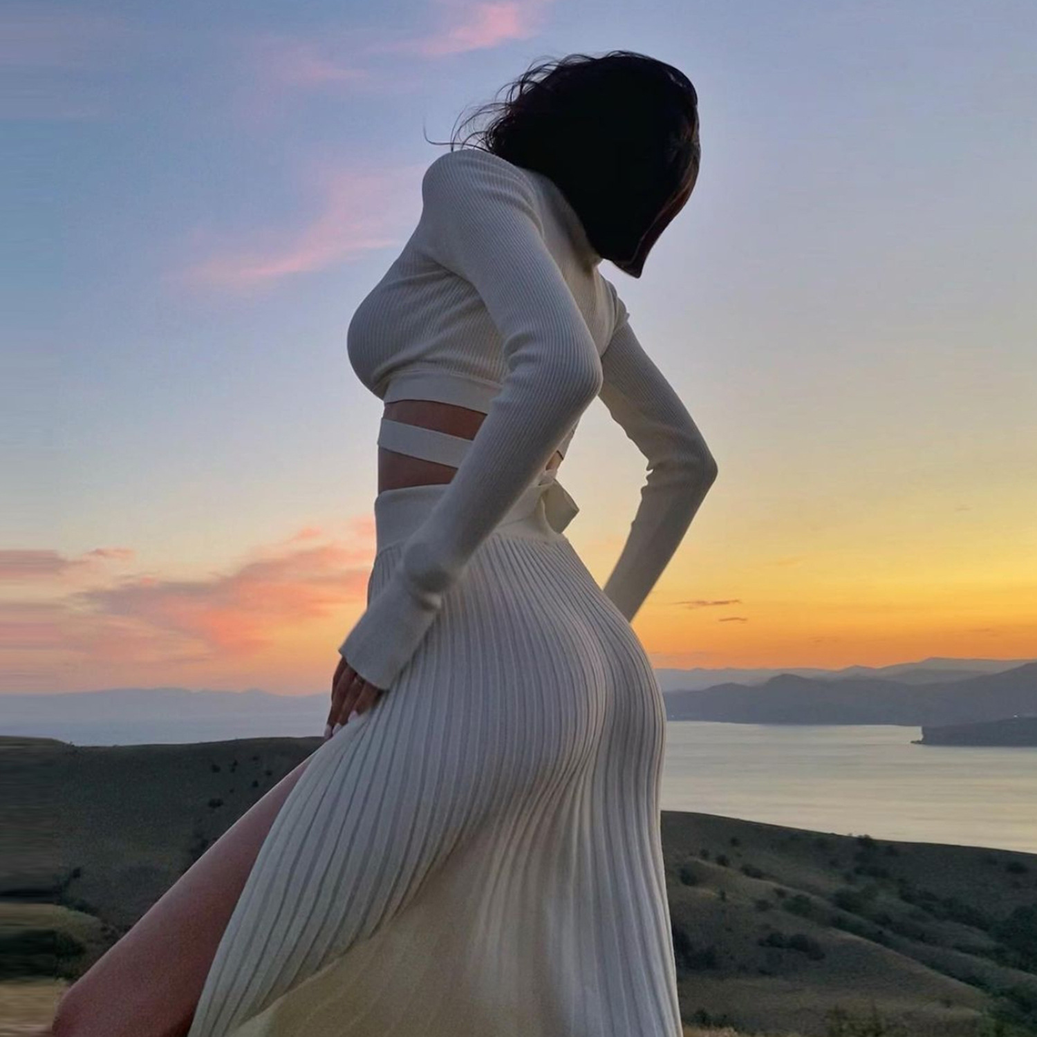 Ootddress New White Knit Two Piece Women Sets Fall Ribbed Crop Top And Pleated Knitted Skirt Suits For Women Midi Dress Sets 2025