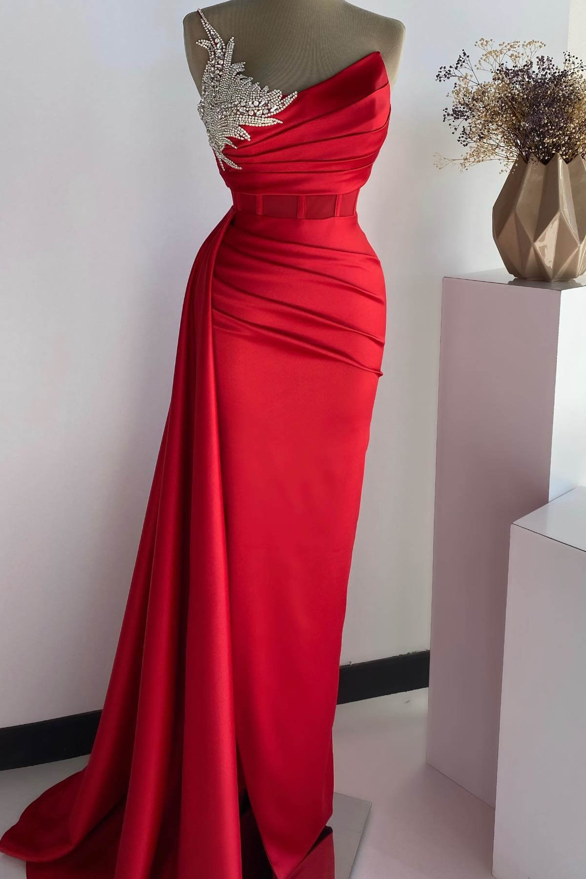Chic Red One Shoulder Sleeveless Mermaid Evening Gown With Beadings Ruffles - lulusllly