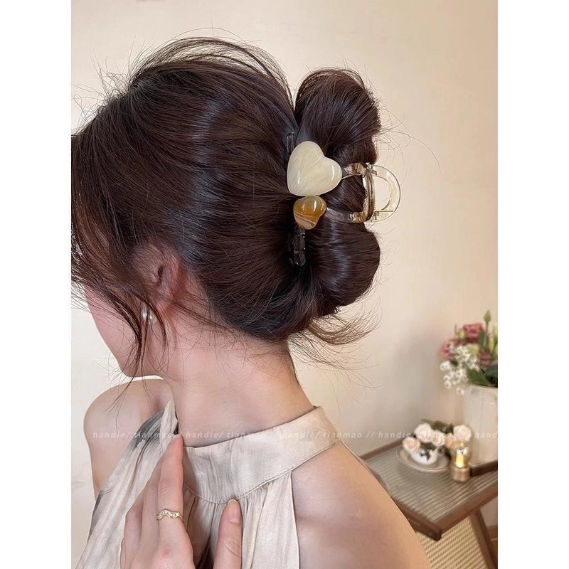 Women’s Casual Streetwear Heart Shape Arylic Handmade Hair Claws