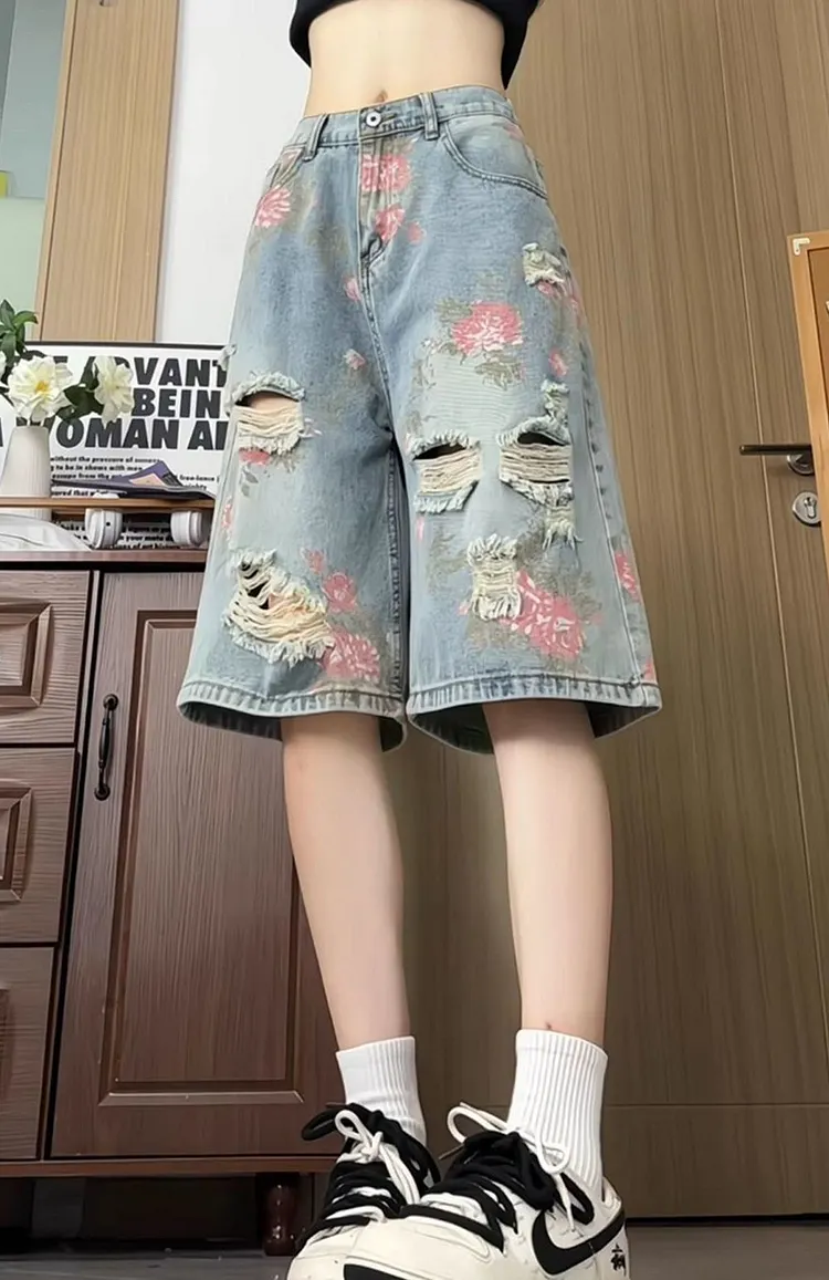 Men's Distressed Floral Denim Shorts for Spring & Summer