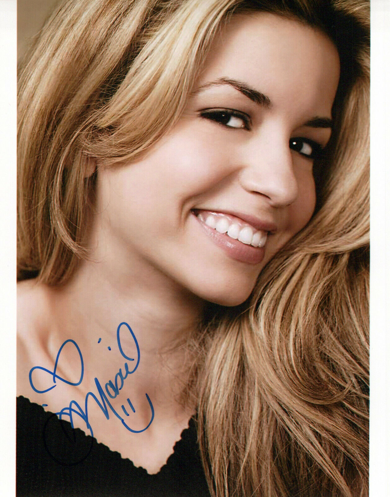 Masiela Lusha glamour shot autographed Photo Poster painting signed 8x10 #15