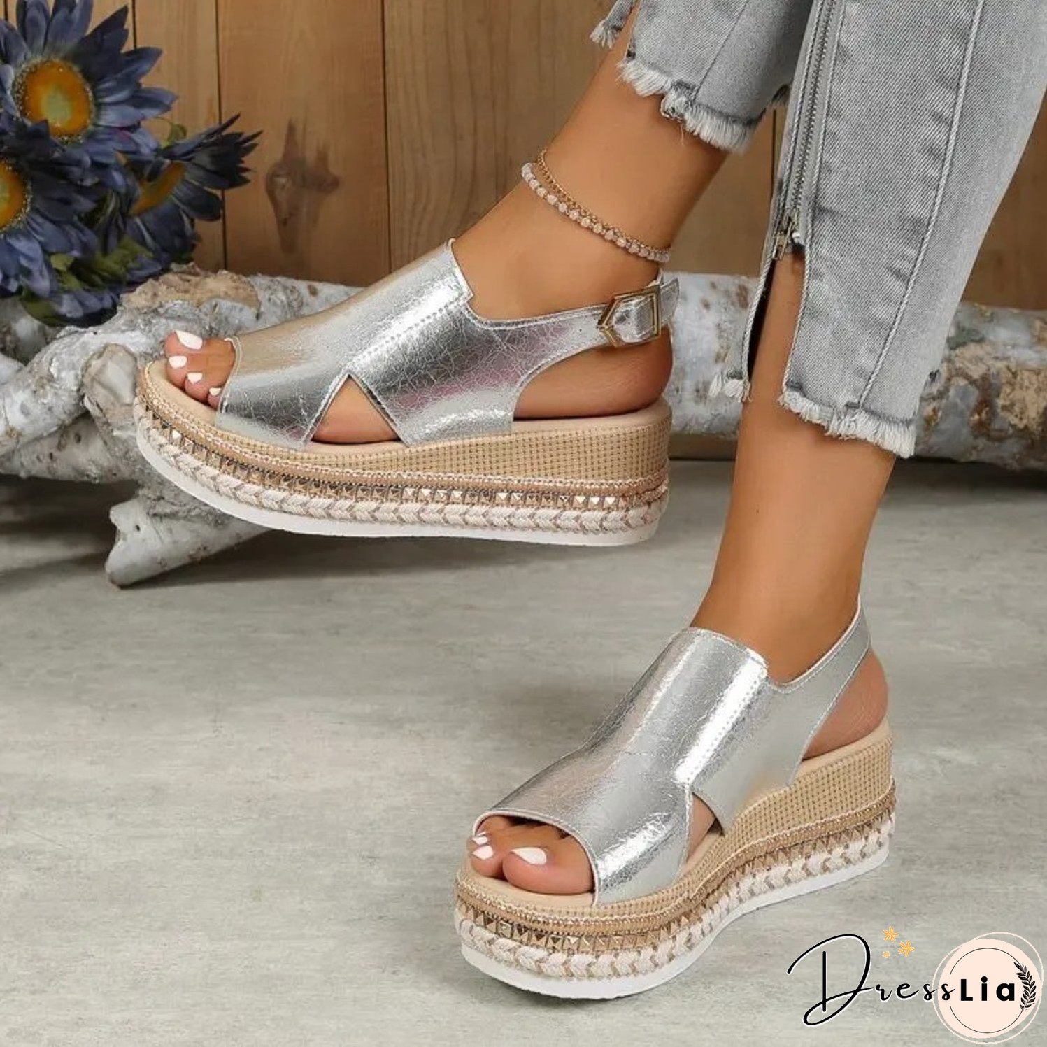 Comfortable and Stylish winter Sandals