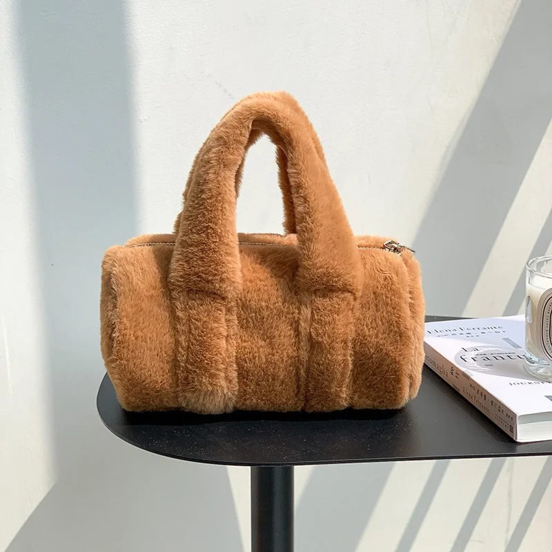 Mongw Mongw Cute Versatile Wool Bag 2023 New Autumn / Winter Cylinder Handbag Female Ins Fashion Hand Carry Plush Bag