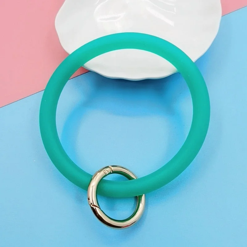 Dvacaman Hot Sale Big O Shaped Silicone Loop Wrist Key Ring Keychain with Gold O Clasp Round Key Wrist Strap Accessory Wholesale