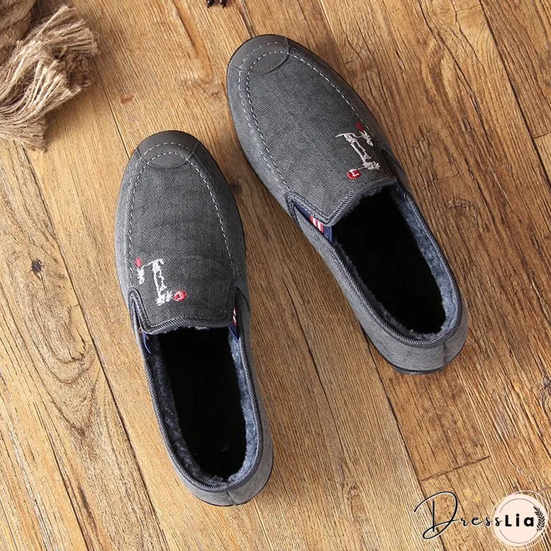 Men's Old Beijing Cloth Low Top Peas Canvas Shoes