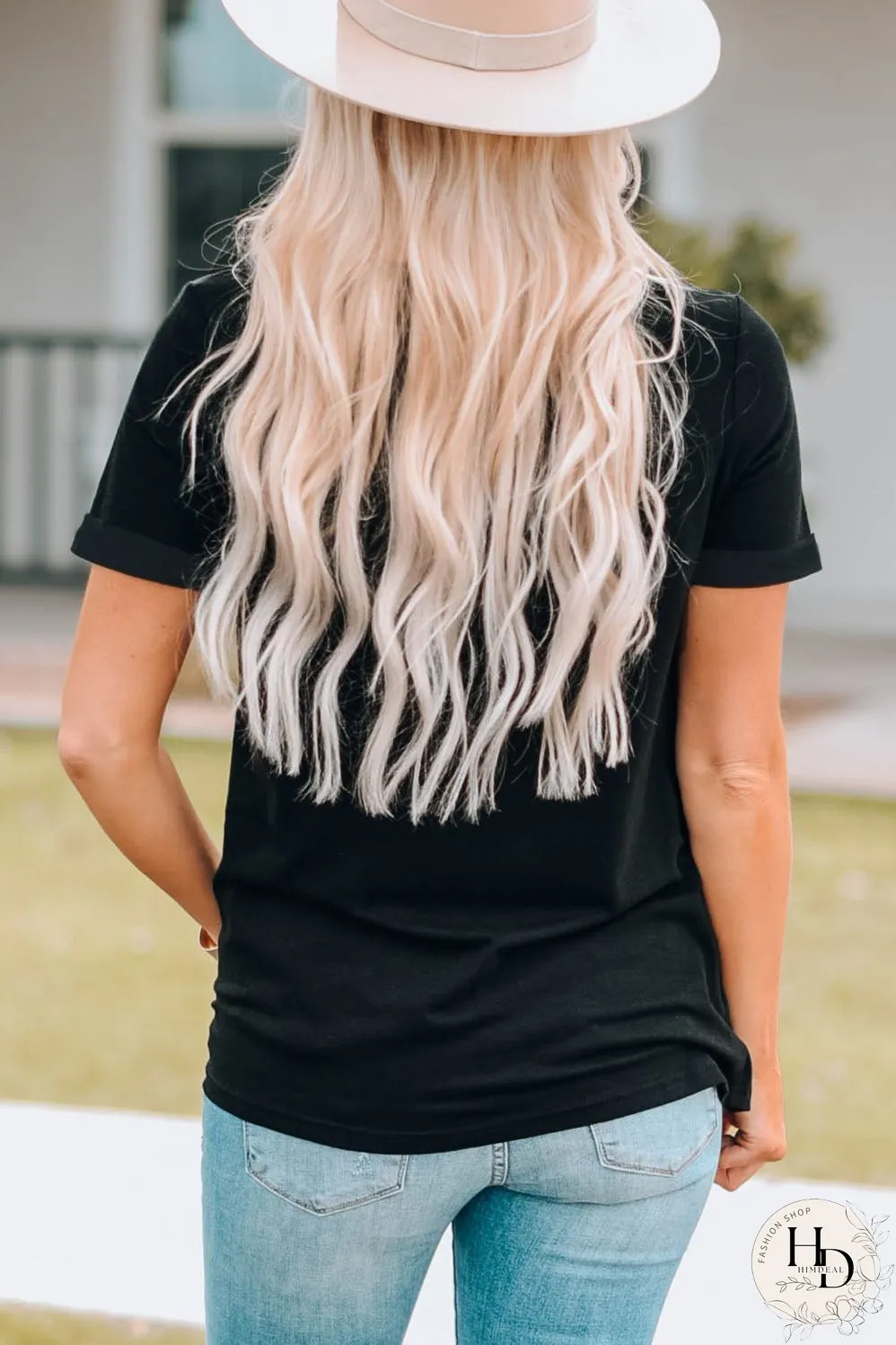 BE KIND Graphic Short Sleeve Tee
