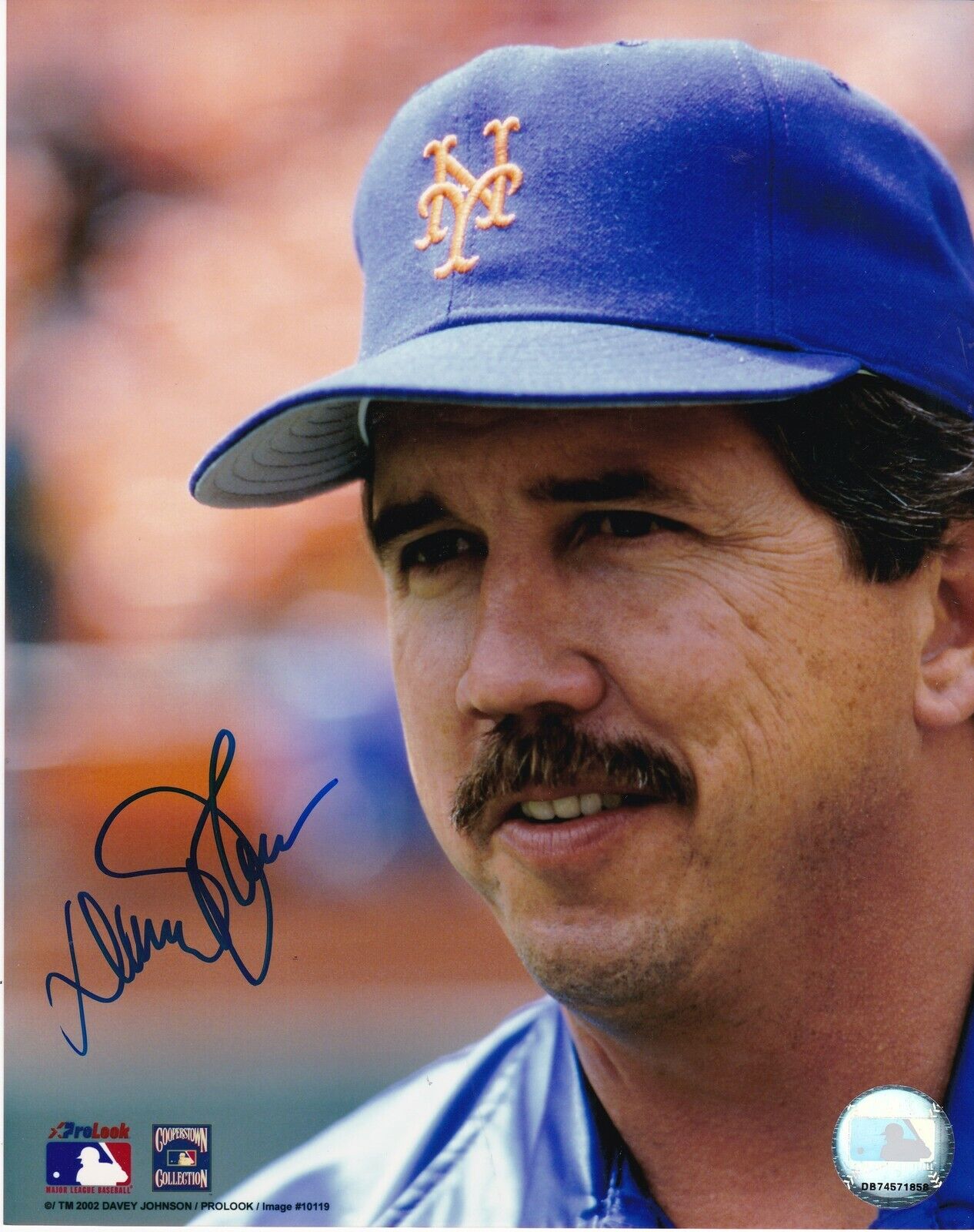 DAVEY JOHNSON NEW YORK METS ACTION SIGNED 8x10