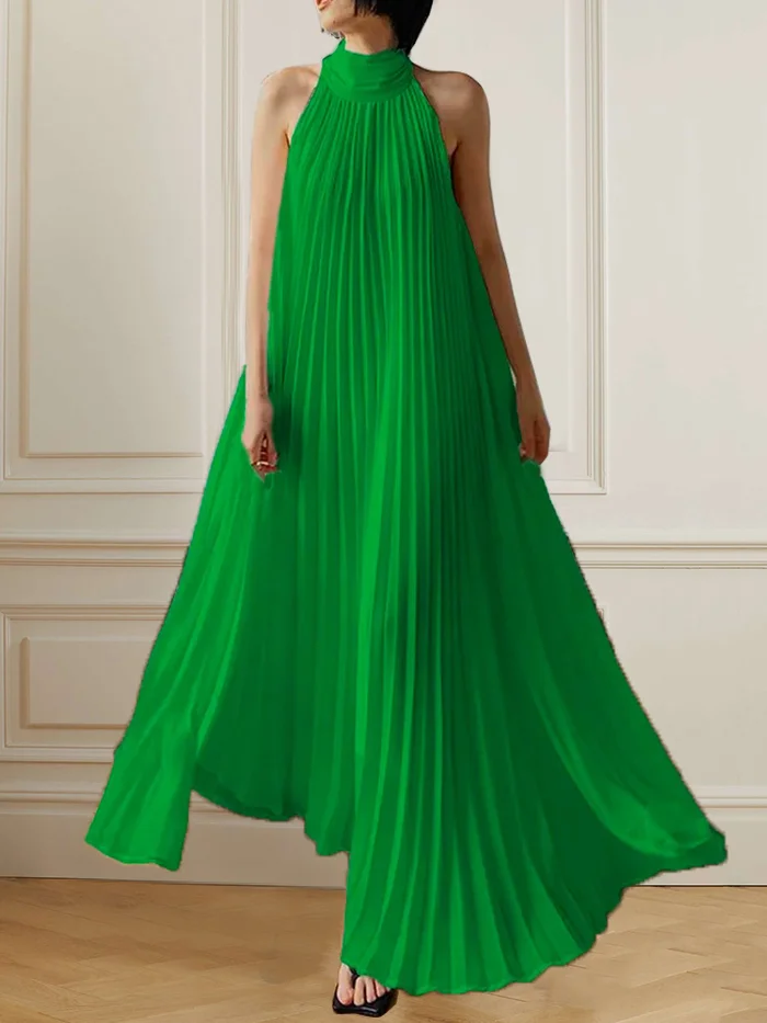 A-Line Sleeveless Pleated Solid Color Halter-Neck Maxi Dresses