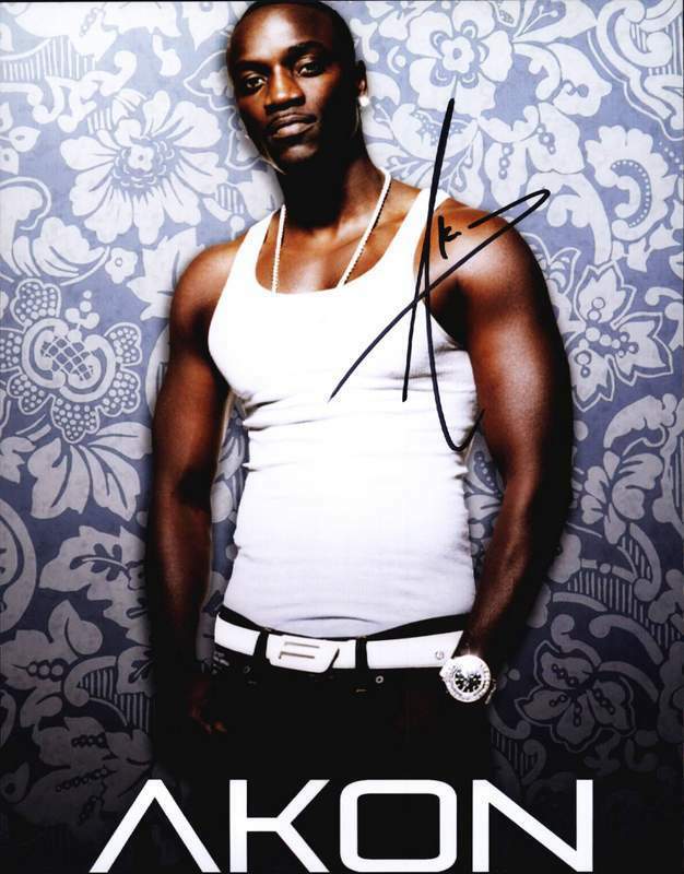 Akon authentic signed rap 8x10 Photo Poster painting W/Certificate Autographed (A0002)