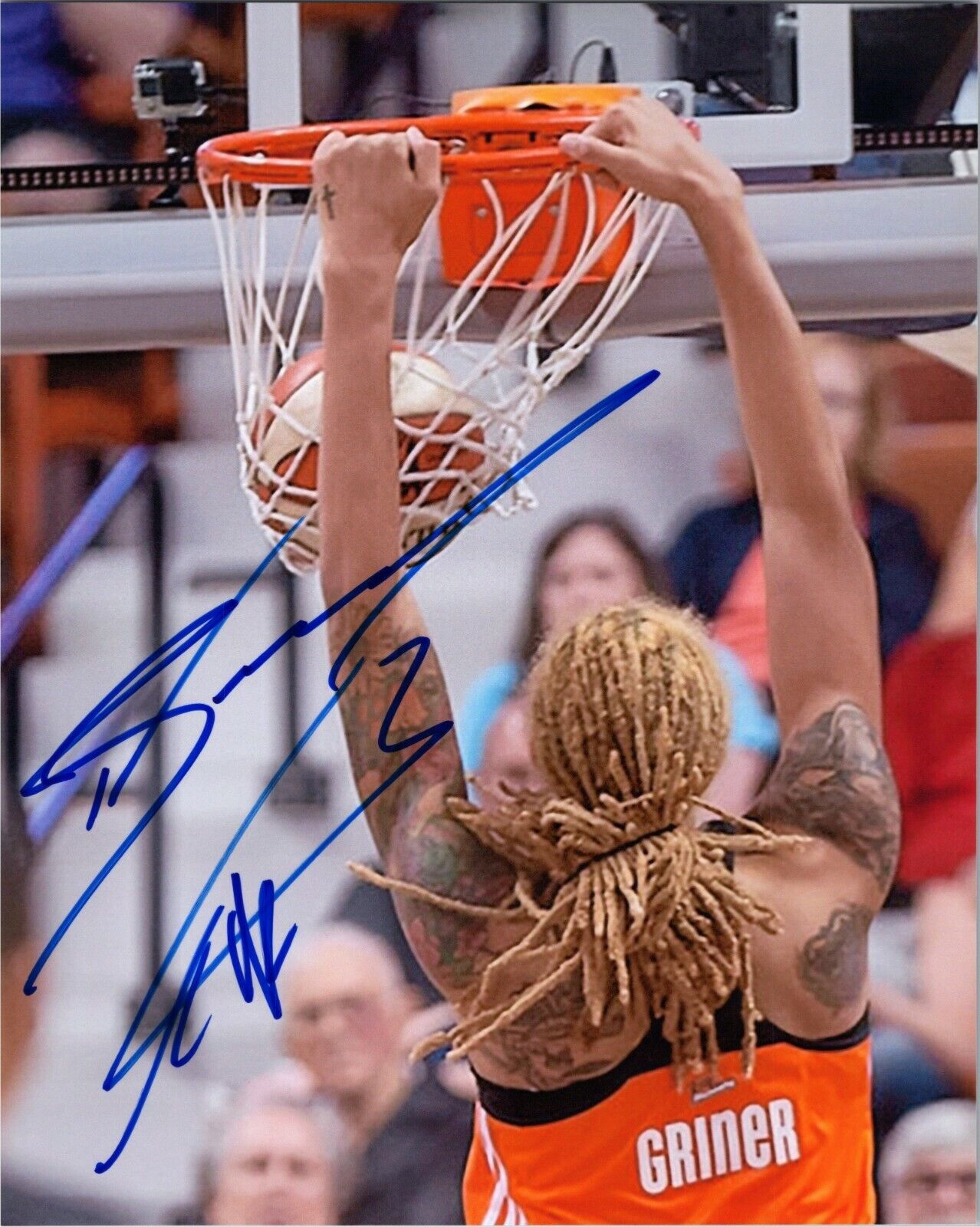 ~~ BRITTNEY GRINER Authentic Hand-Signed Phoenix Mercury DUNK