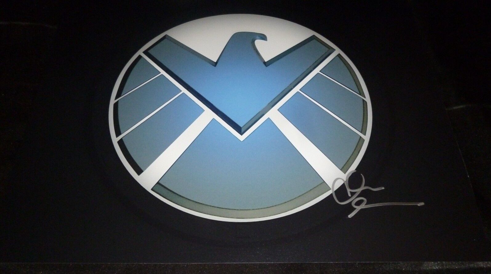 CLARK GREGG Authentic Hand-Signed SHIELD Agent Phil Coulson