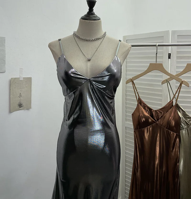 Uveng Picts Hottie Liquid Metallic Sling Dress Bag Pupama Long Skirt With Chest Cushion Dress Dress 8876