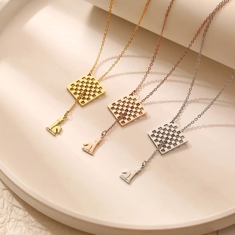 304 Stainless Steel 18K Gold Plated IG Style Classic Style Commute Plating Animal Heart Shape Feather Pendant Necklace