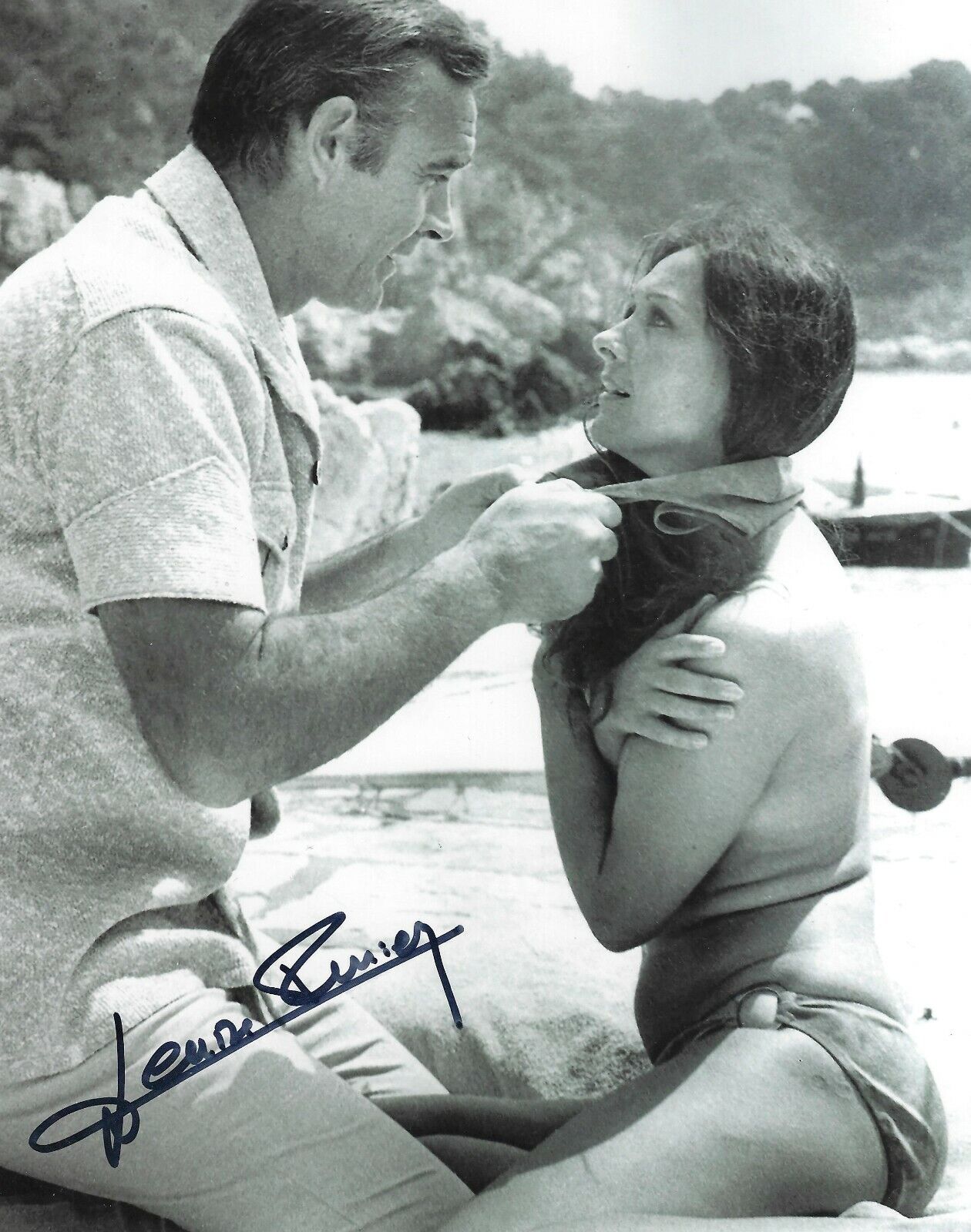 DENISE PERRIER SIGNED 007 JAMES BOND 8x10 Photo Poster painting 3 UACC & AFTAL RD AUTOGRAPH