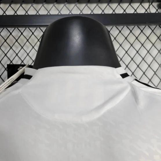 24/25 Real Madrid White Player Version Football T-Shirt Thai Quality