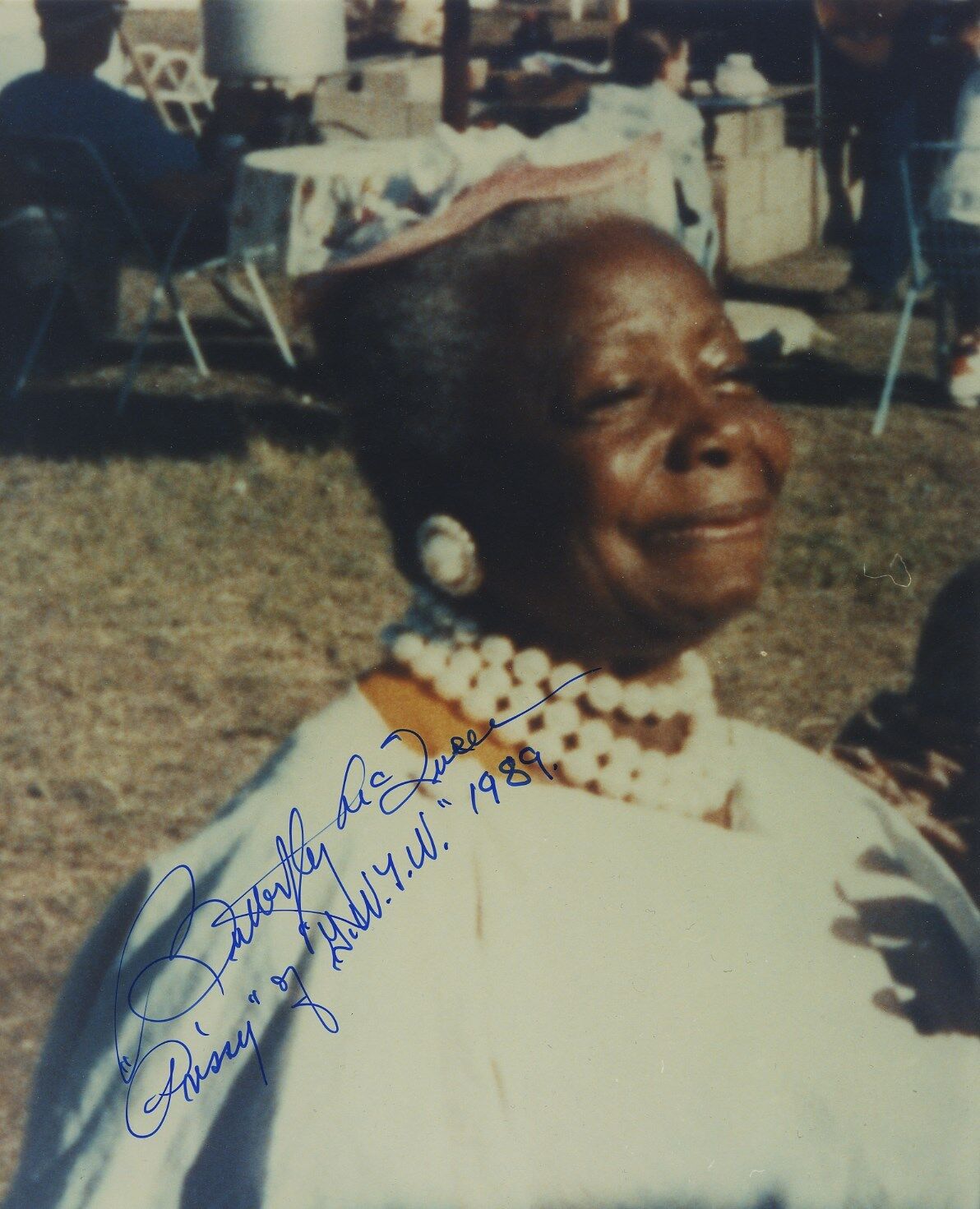 BUTTERFLY MCQUEEN SIGNED COLOR Photo Poster painting GONE WITH THE WIND RARE!!