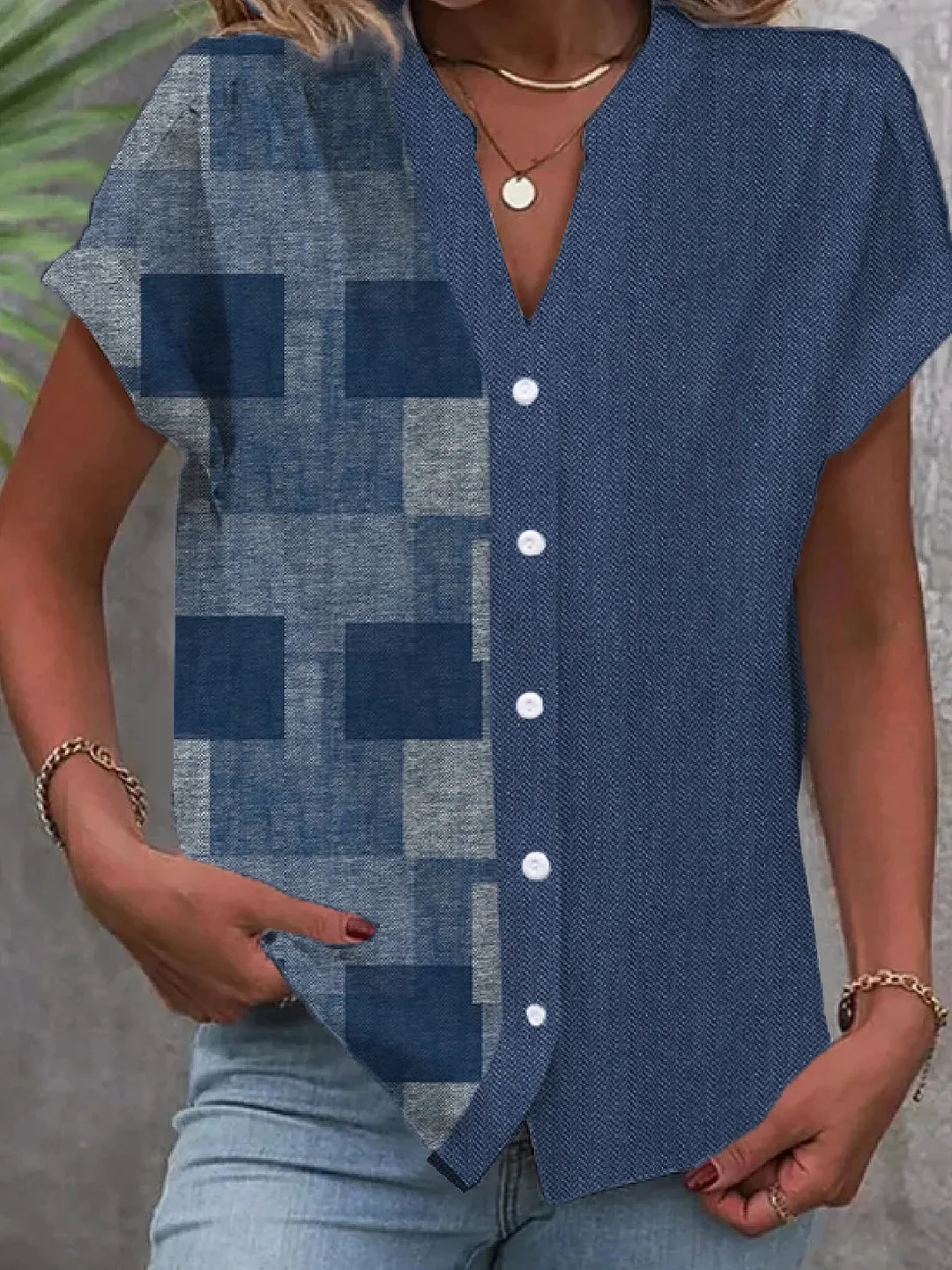 Women's Short Sleeve V-neck Graphic Buttons Top