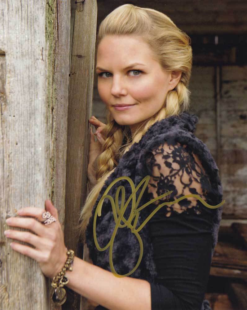 Jennifer Morrison In-Person AUTHENTIC Autographed Photo Poster painting SHA #54028