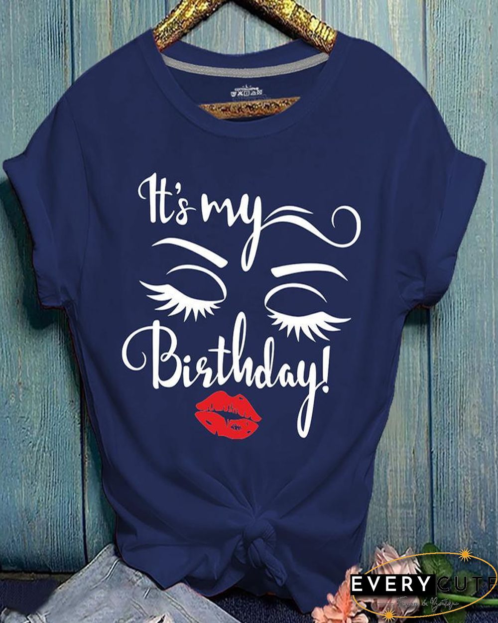 Letter / Lip / Eyelash Print Casual T-shirt P13187