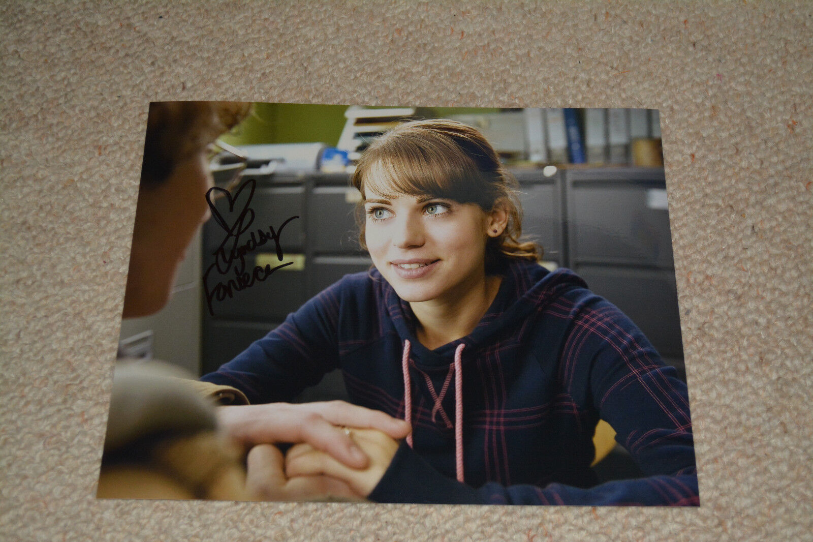 LYNDSY FONSECA signed autograph 8x10 20x25cm In Person KICK ASS