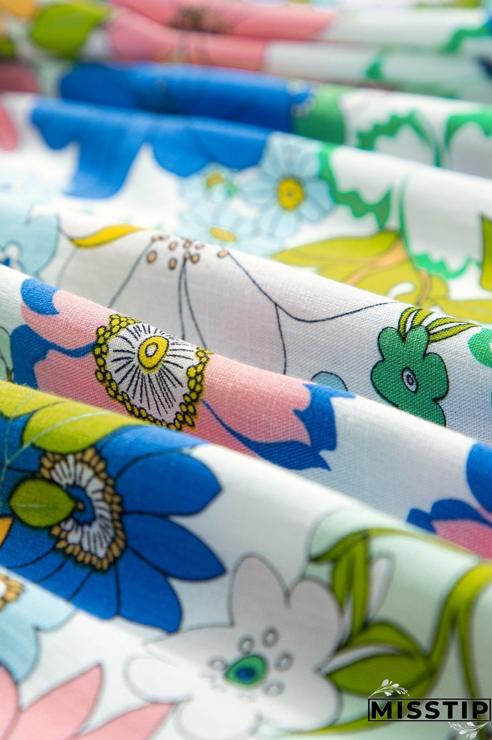 Printed Round Neck Puff Sleeve Blouse