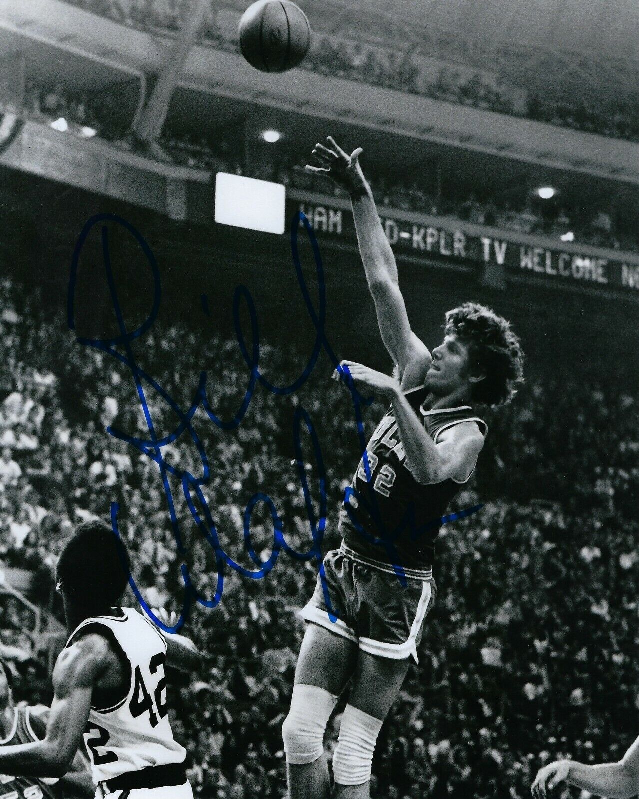 GFA UCLA Bruins Star * BILL WALTON * Signed Autographed 8x10 Photo Poster painting B7 COA