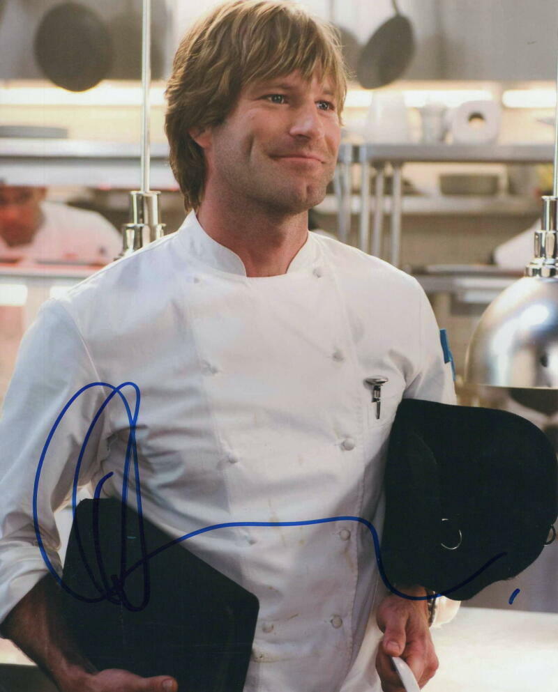 AARON ECKHART SIGNED AUTOGRAPH 8x10 Photo Poster painting THE DARK KNIGHT, THANK YOU FOR SMOKING