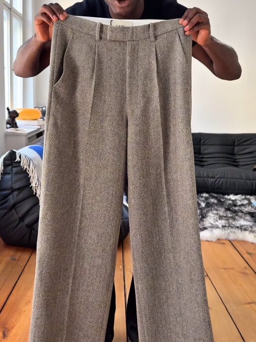 PLEATED WOOL PANTS