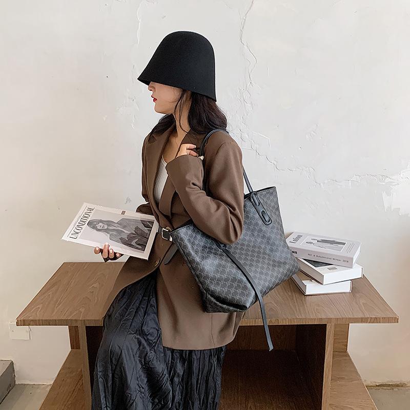 Vintage Large Capacity Tote Bag