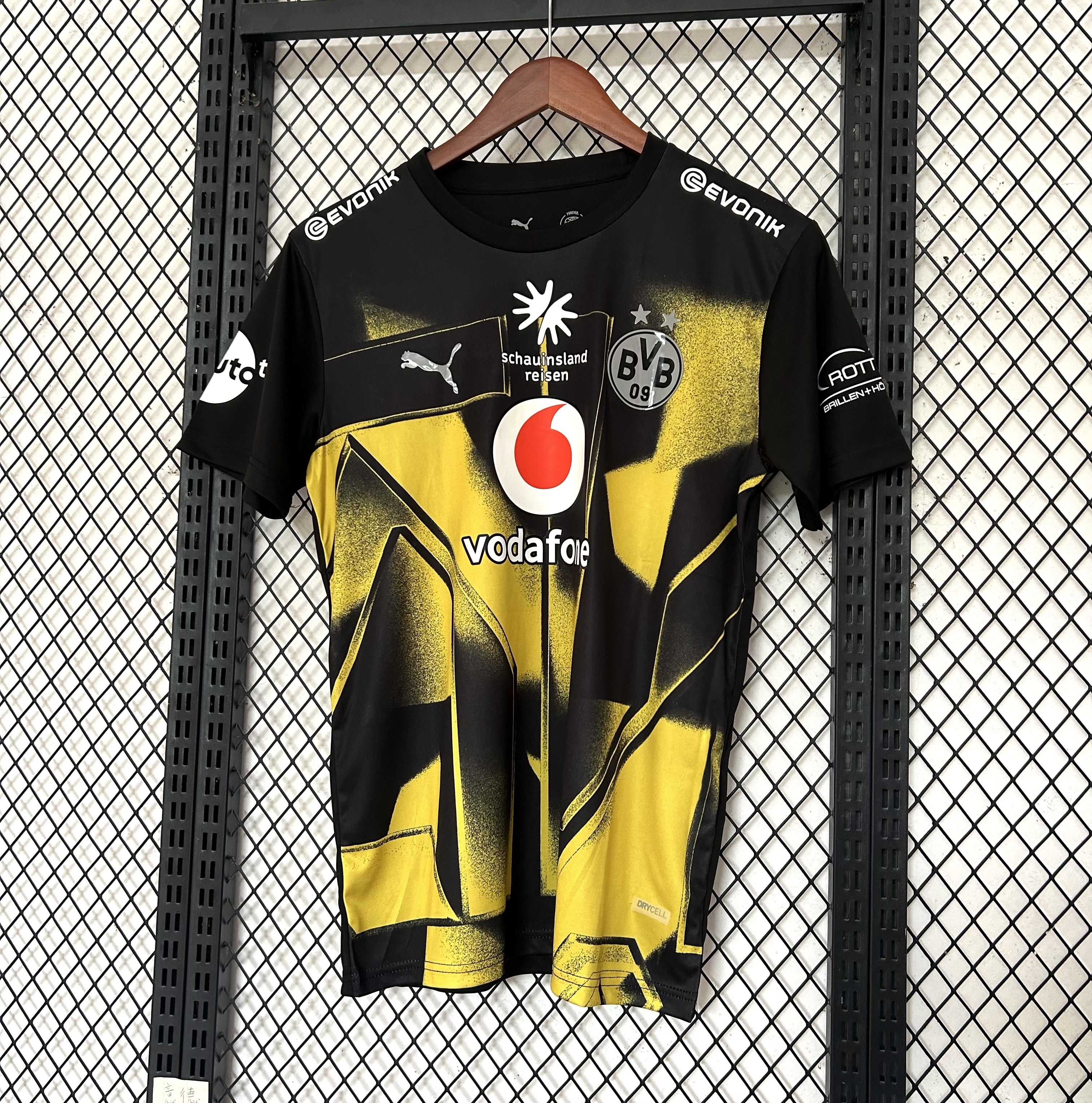 2025/26-BVB-SE-FAN-B01913