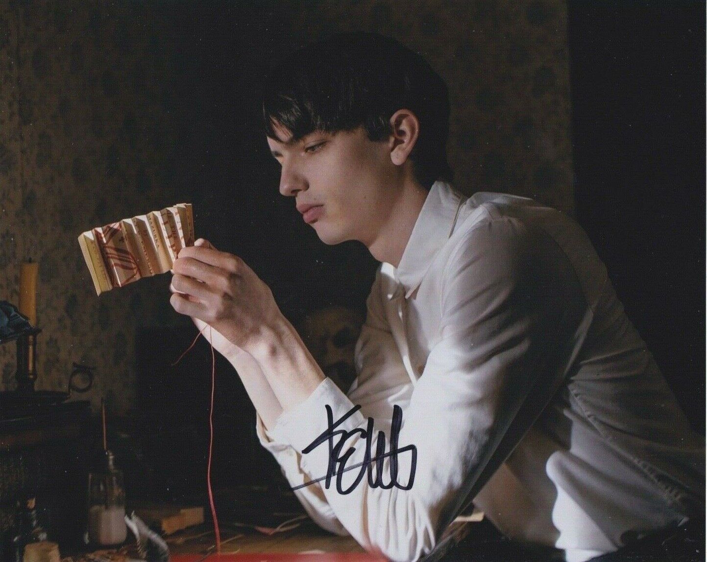 Signed Original Color Photo Poster painting of Kodi Smit-McPhee of The Power of the Dog