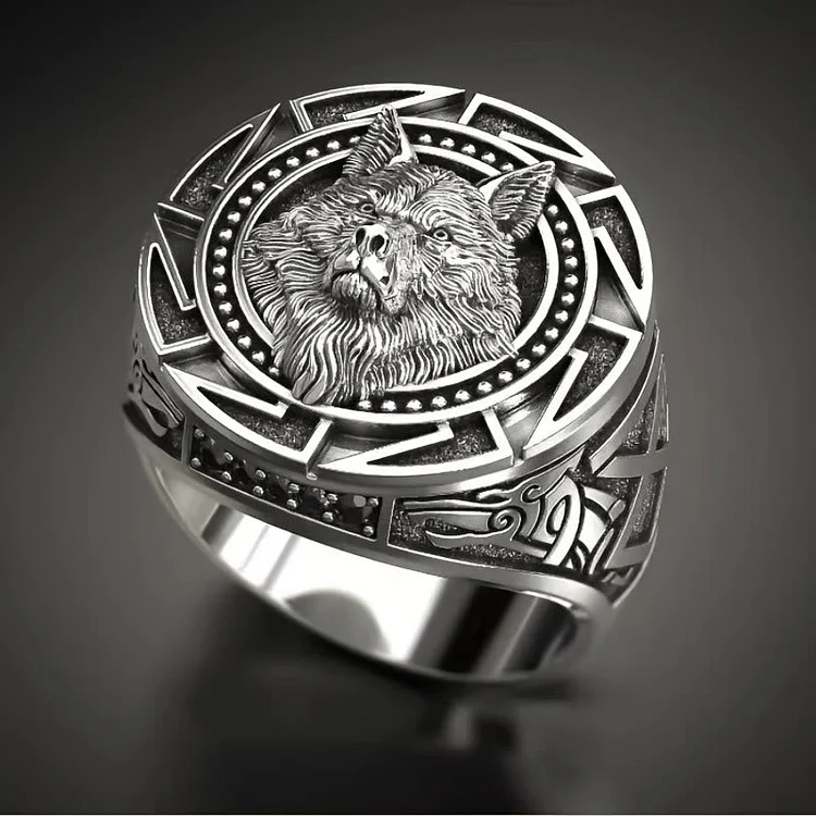 Coutureaura Wolf Head Totem Ring