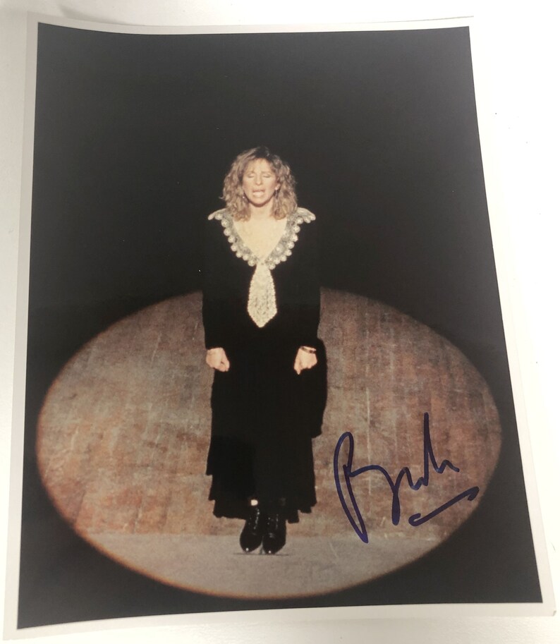 Barbra Streisand Signed Autographed Glossy 8x10 Photo Poster painting - COA Matching Holograms