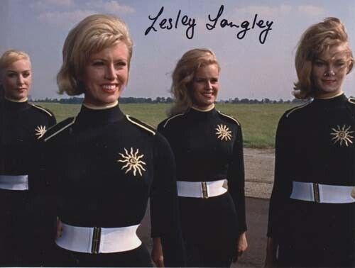 LESLEY LANGLEY 007 JAMES BOND AUTOGRAPH PUSSY GALORE FLYING CIRCUS GOLDFINGER