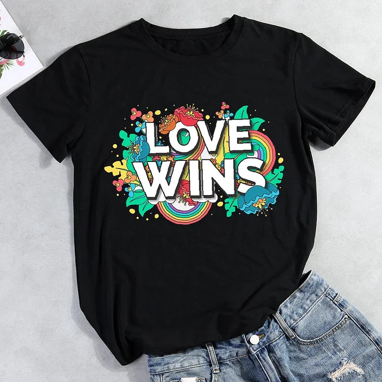 love win Round Neck T-shirt-Annaletters