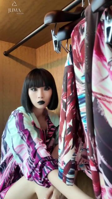 NIGEL NOLAN Hooded Anorak - 8 Recycled Water Bottles - Pink