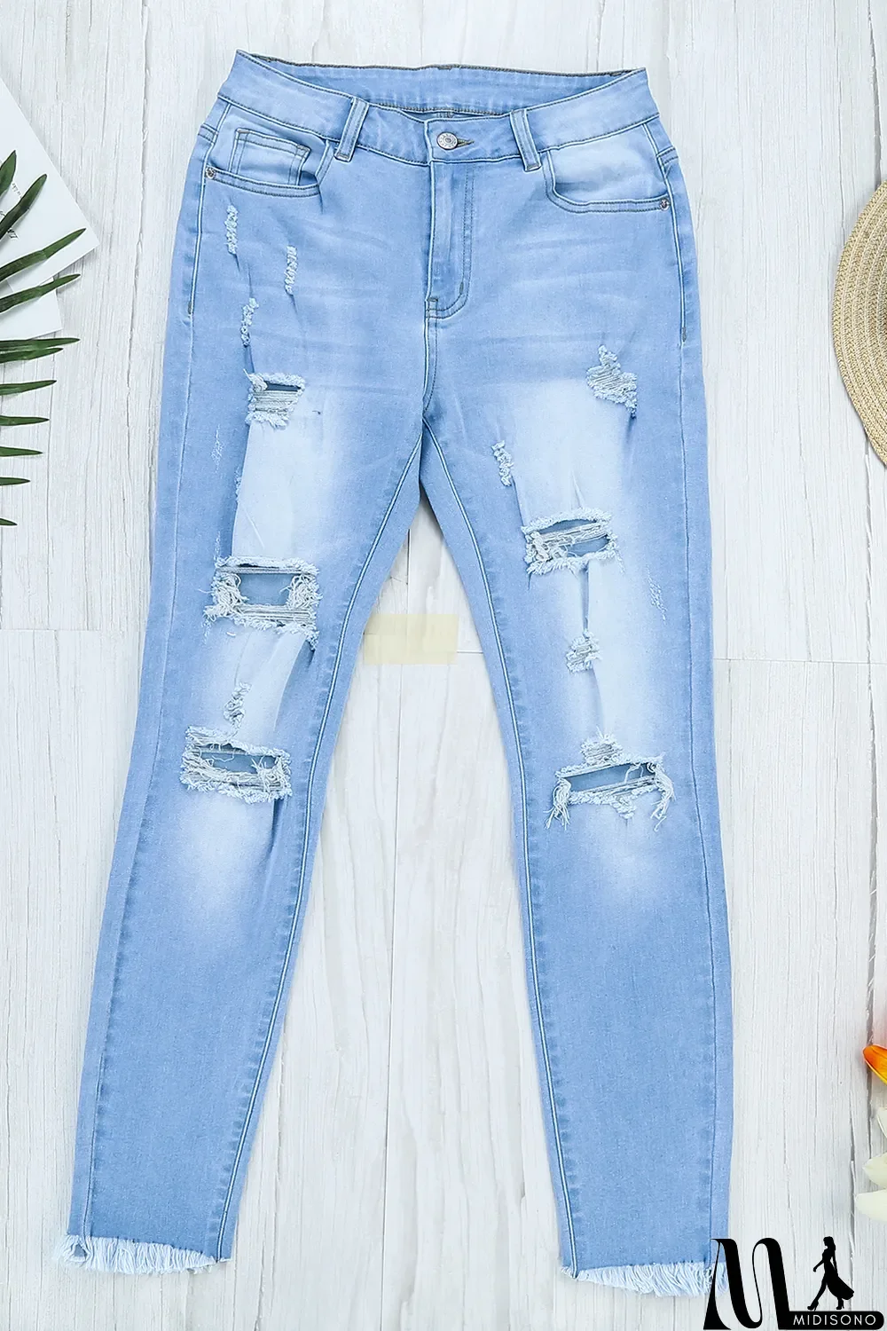 MidiSono - Blank Apparel - Light Blue Washed Ripped Jeans
