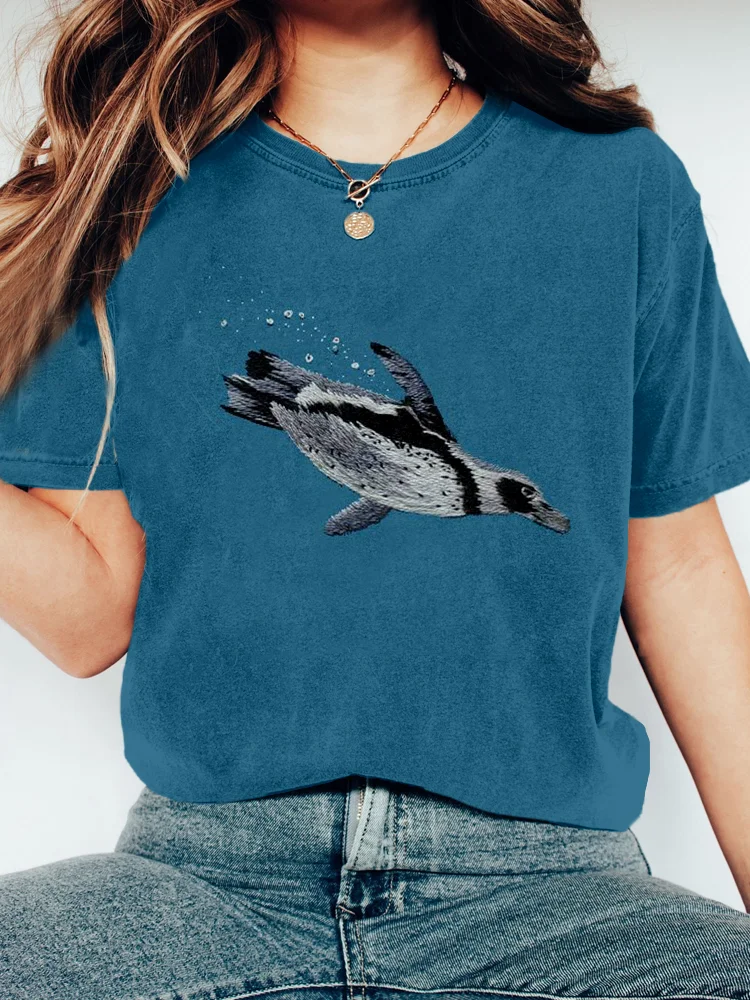 Schönes Pinguin-Stickkunst-Vintage-T-Shirt