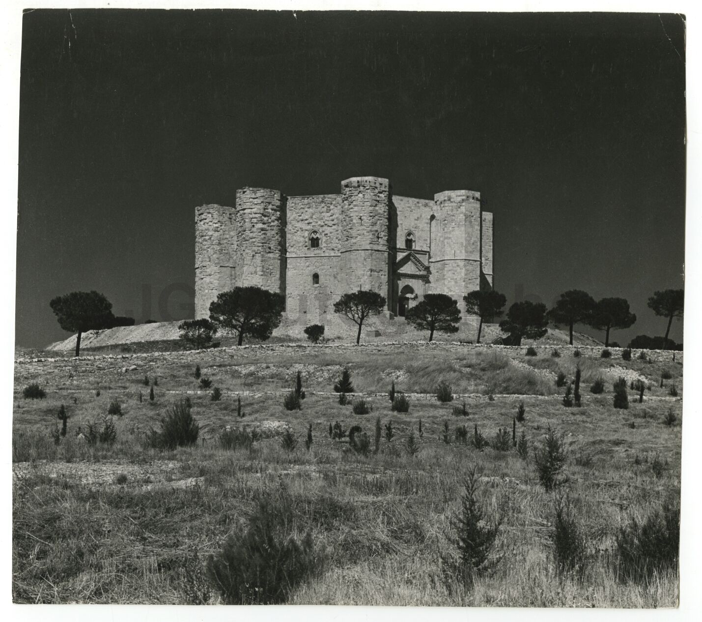 Italian Architecture, Castel del Monte - Vintage 7x9.5 Publication Photo Poster paintinggraph