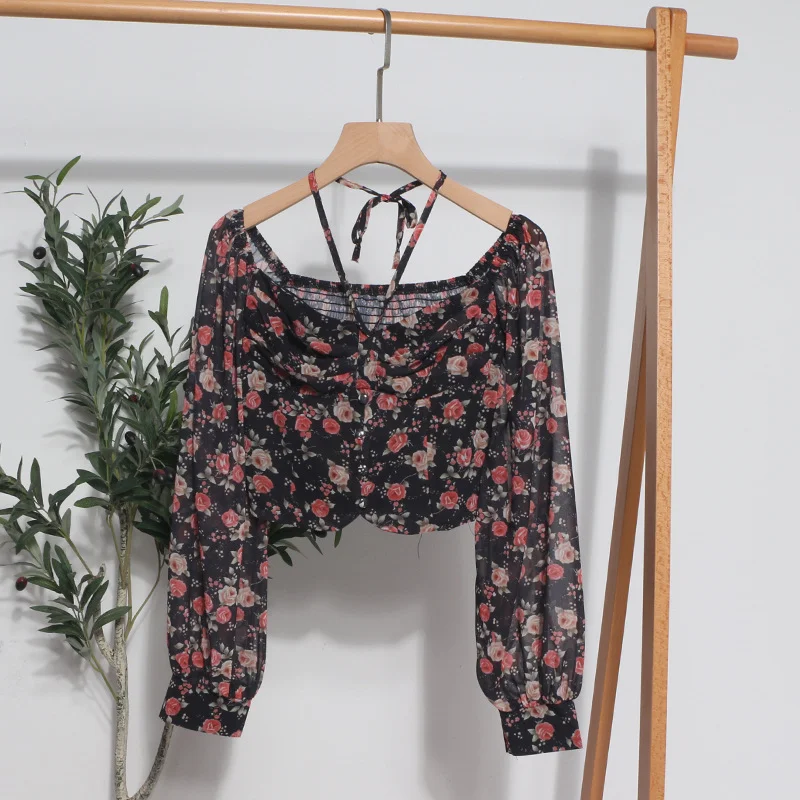 Uveng Sexy One-Word Shoulder Hanging Neck Chopped Spicy Shirt Female Design Sense Small Short To Take Long Sleeves Hottie Top 8831