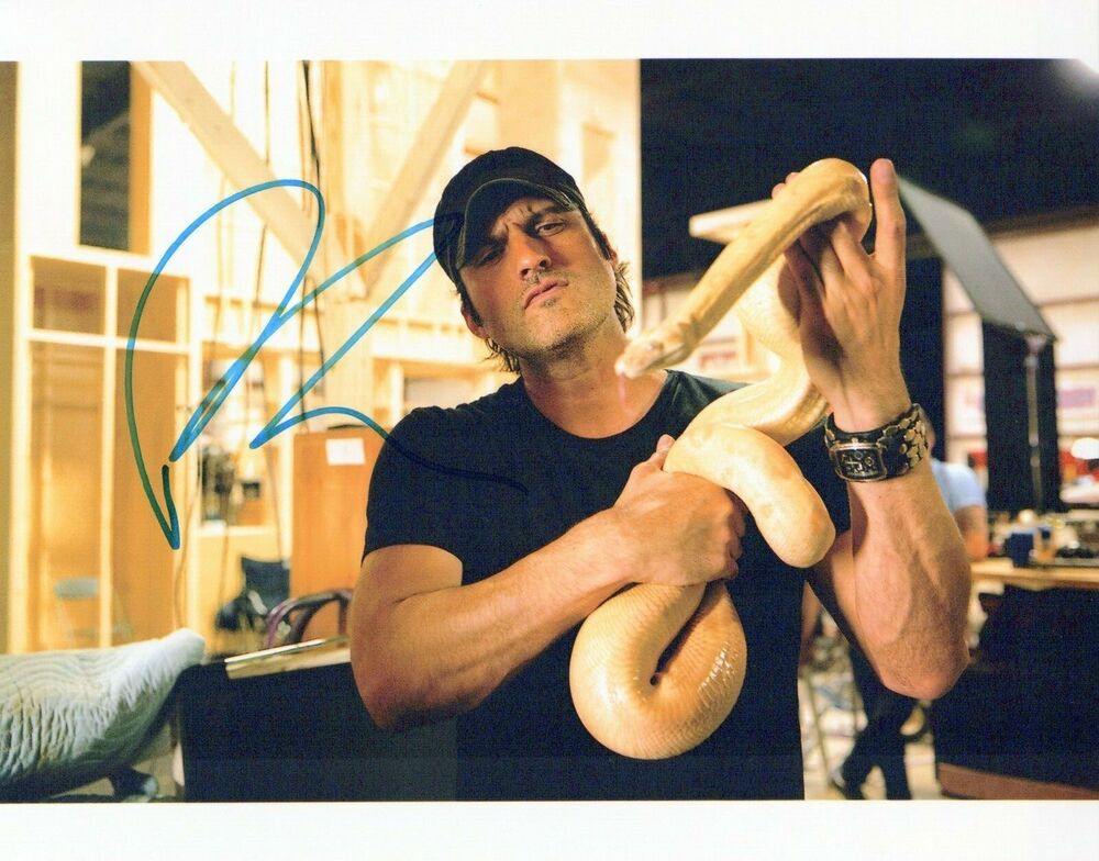 Robert Rodriguez head shot autographed Photo Poster painting signed 8x10 #1