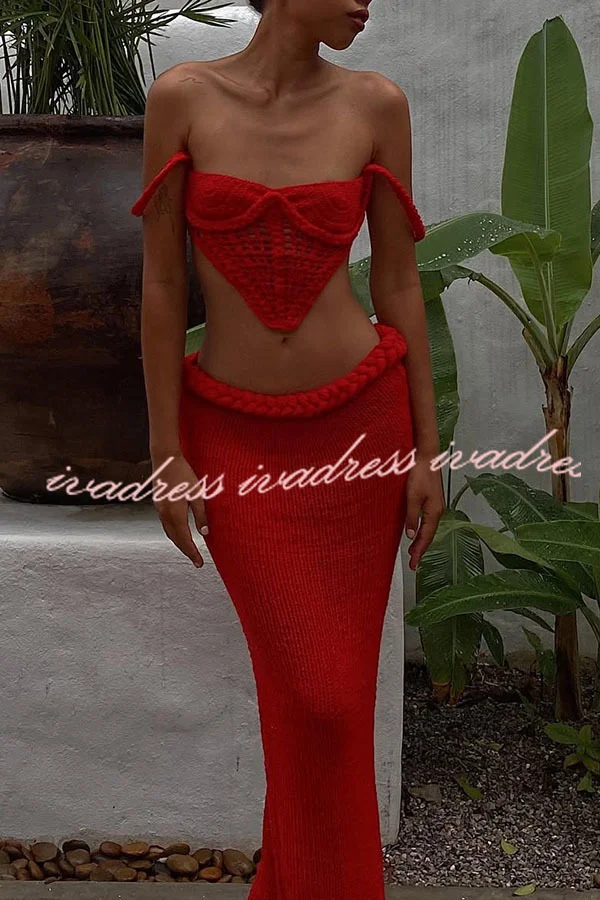 Sumui Hollow Crochet Knit Braid Detail V-shaped Hem Crop Vacation Tank