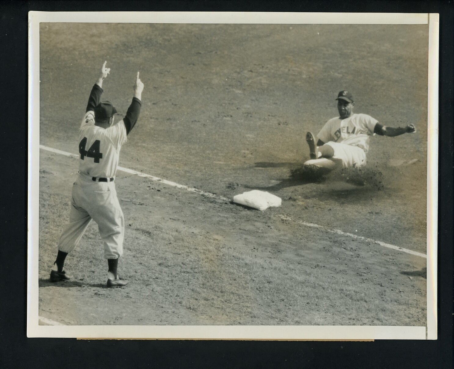 Al Smith Tony Cuccinello 1954 World Series Type 1 Press Photo Poster painting Cleveland Indians