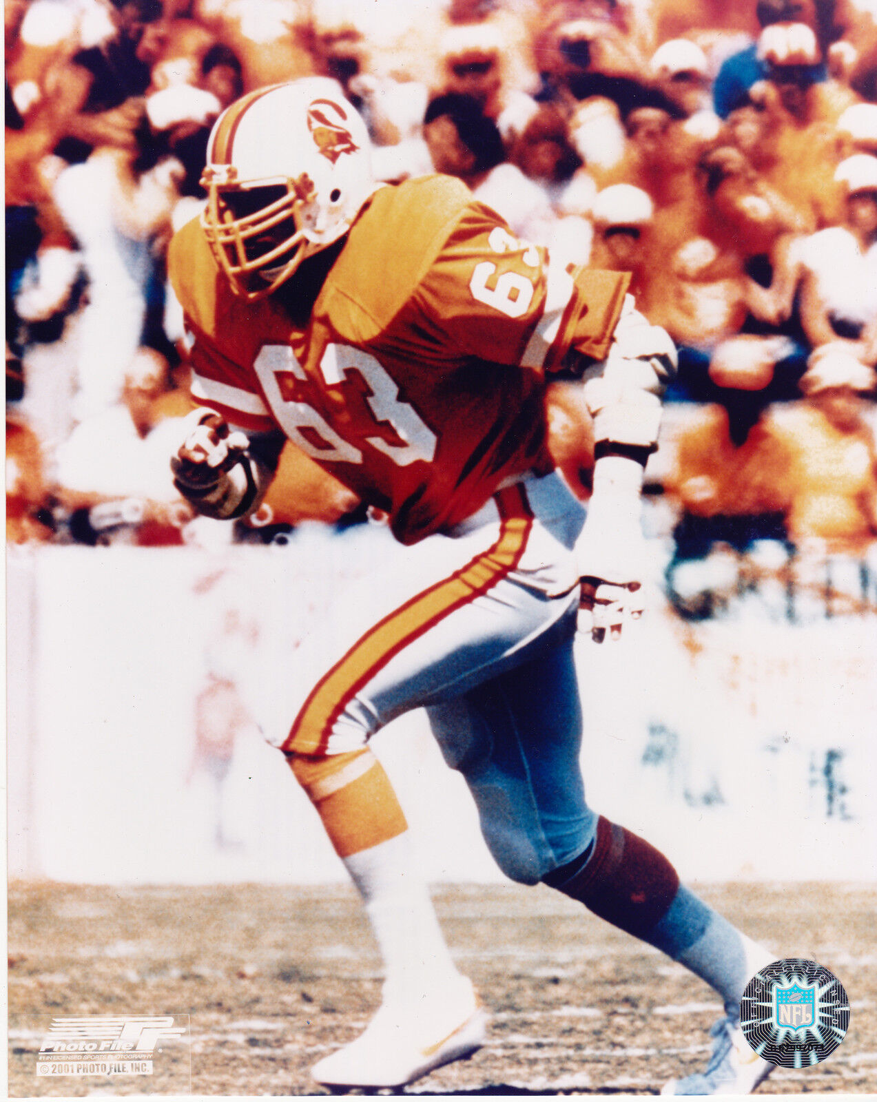 LEE ROY SELMON TAMPA BAY BUCCANEERS ACTION COLOR 8x10