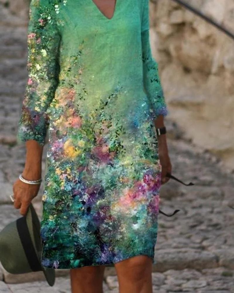 Printed V-neck 5 / 4 Sleeve Mid Length Dress