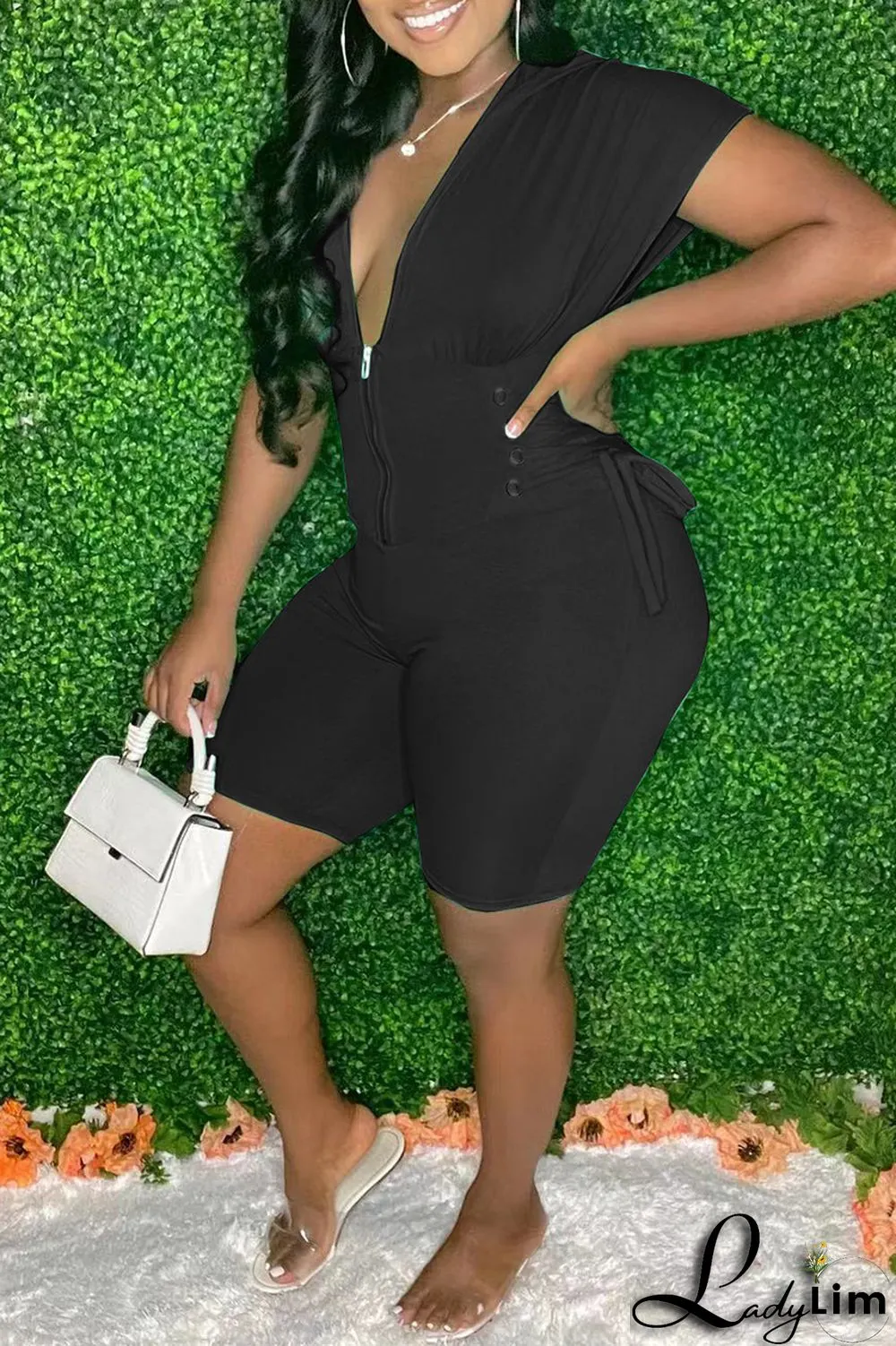Black Fashion Casual Solid Frenulum V Neck Short Sleeve Skinny Romper